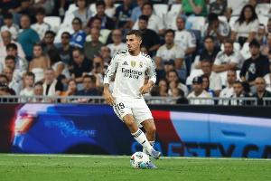 尤文图斯与那不勒斯均有意引进塞巴略斯，但皇家马德里拒绝在冬季一月放人。