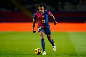 根据《每体》的报道，孔德的状态依旧未能摆脱低谷，其身体状况同样令人担忧。