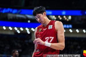 周琦统治篮下力助四川小组赛全取胜利，直言淘汰赛不容有失。