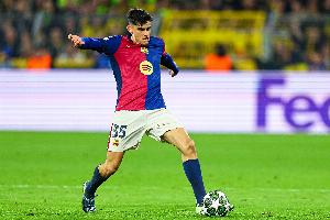 世体报道称，巴萨中卫位置人员紧张，马丁或成中卫替补人选。