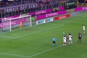 迈尼昂扑出迪巴拉的点球！！！